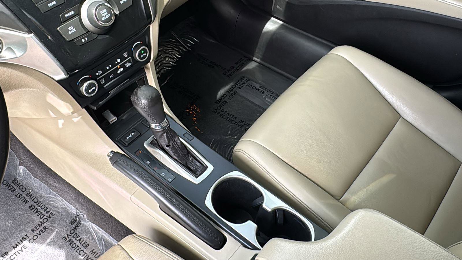 Used 2017 Acura ILX FWD image 18