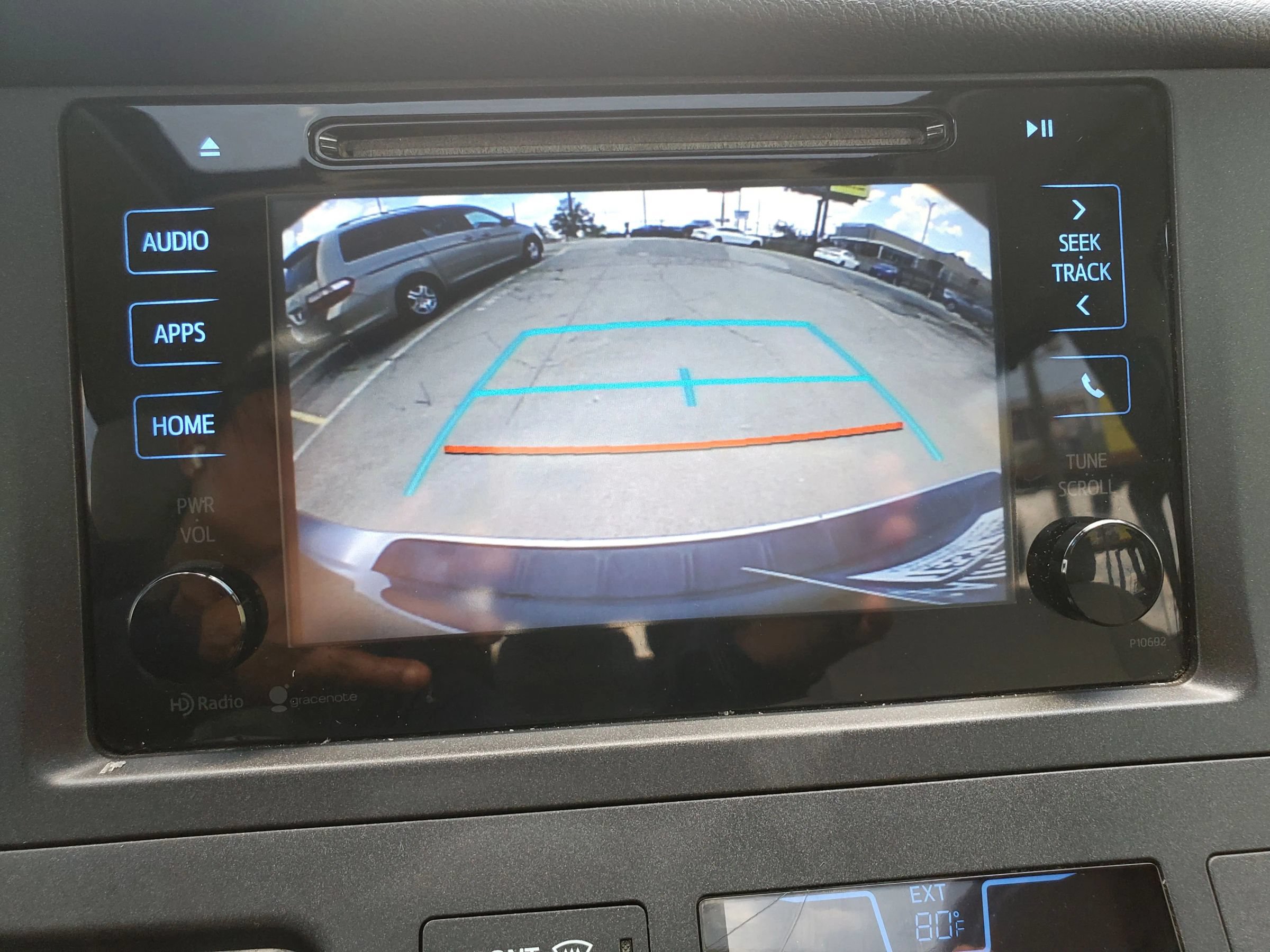 Used 2015 Toyota Sienna XLE FWD image 3