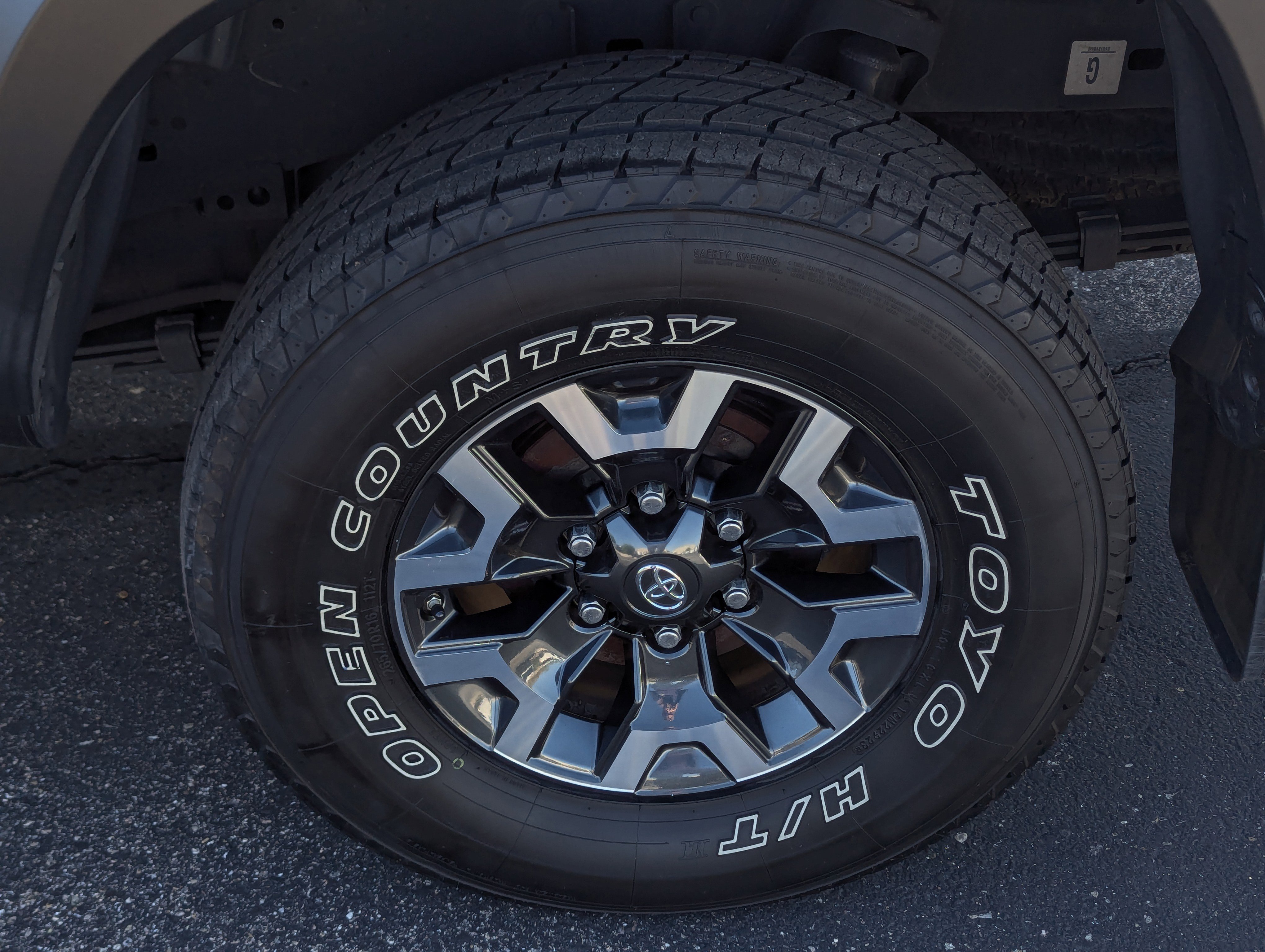 Used 2016 Toyota Tacoma TRD Off-Road w/ Towing Package image 7