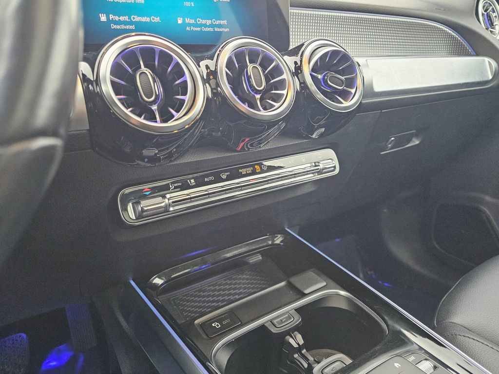 Used 2022 Mercedes-Benz EQB 350 4MATIC image 37