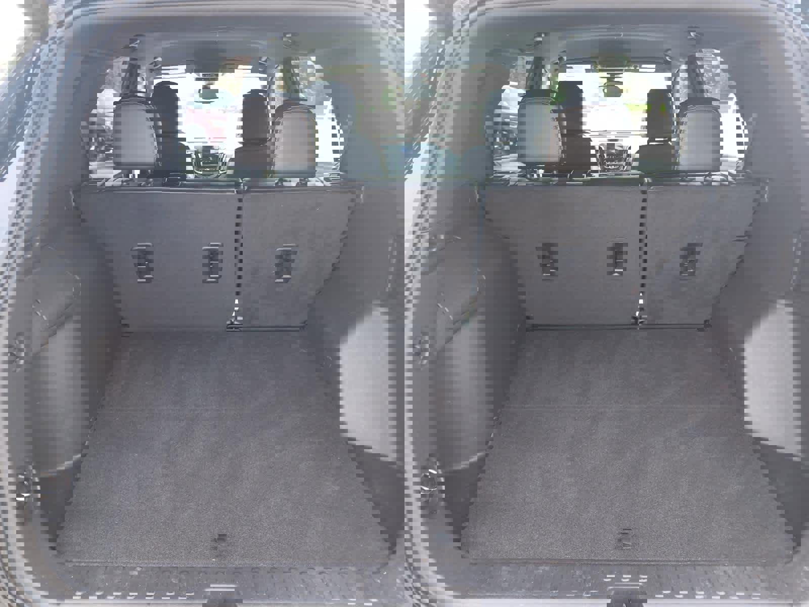 Used 2023 Chevrolet Equinox Premier image 19