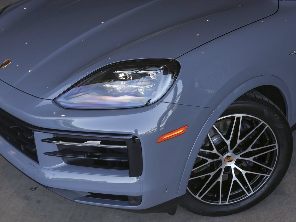 New 2026 Porsche Cayenne E-Hybrid Coupe AWD/4WD image 12