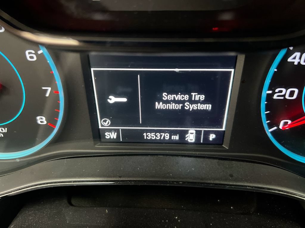 Used 2017 Chevrolet Cruze LS FWD image 13