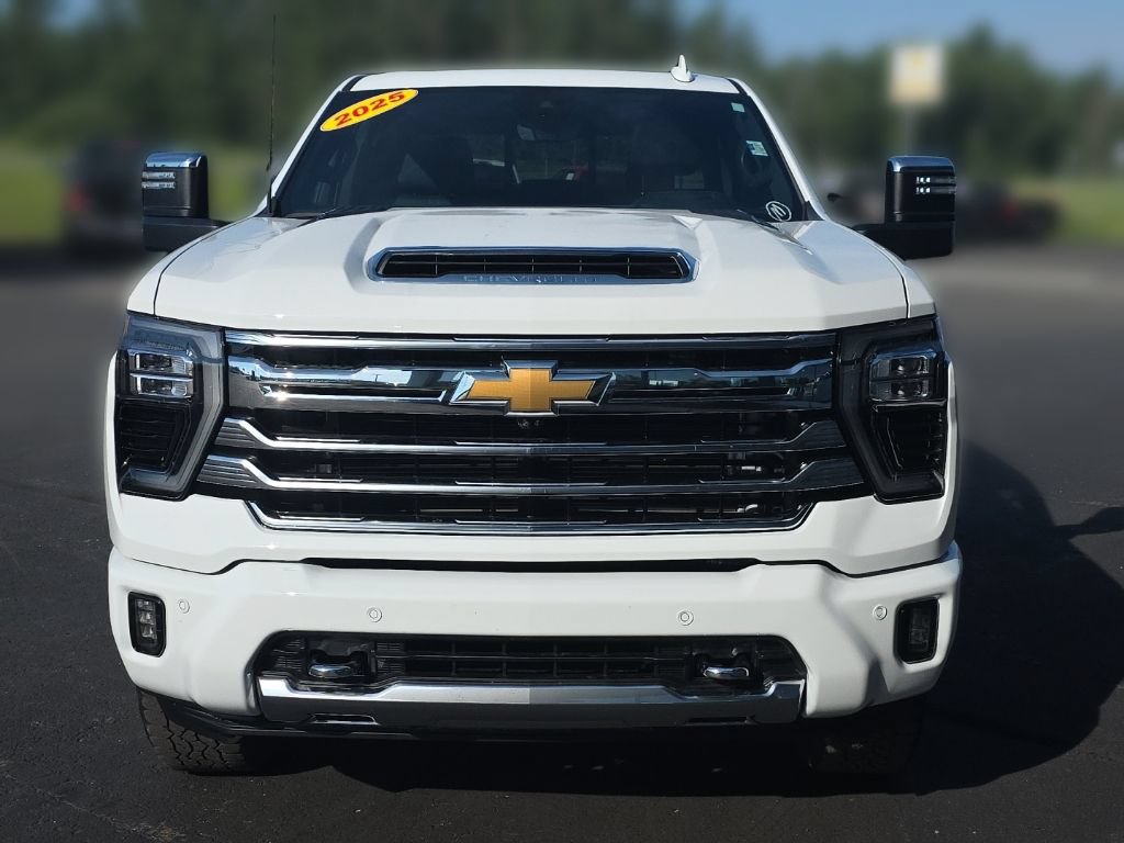 Used 2025 Chevrolet Silverado 2500 High Country w/ High Country Premium Package AWD/4WD image 12