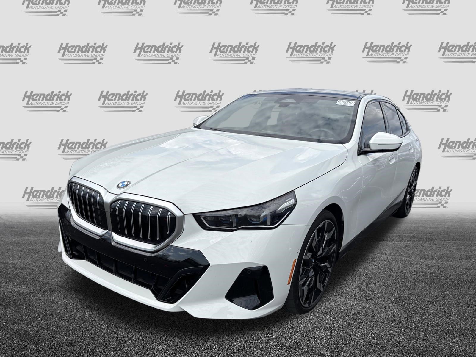 Certified 2024 BMW 530i 530i w/ Executive Package image 9