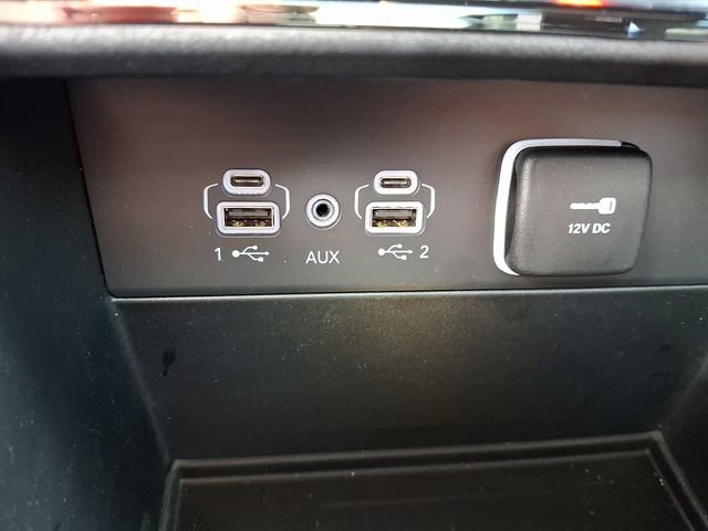 Used 2025 Jeep Grand Cherokee L Limited w/ Black Appearance Package image 24