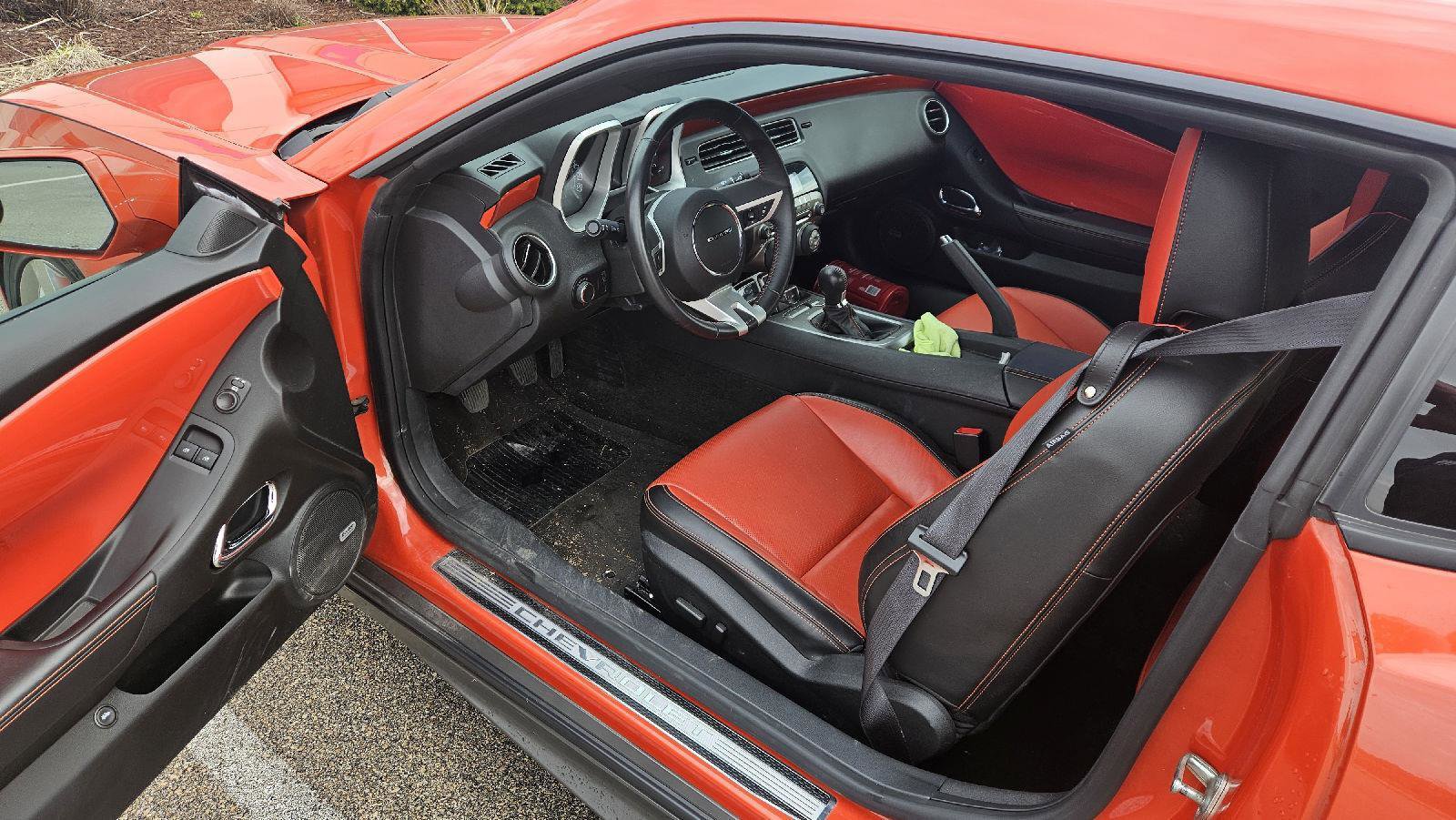 Used 2010 Chevrolet Camaro SS w/ LPO, Ground Effects Package image 4