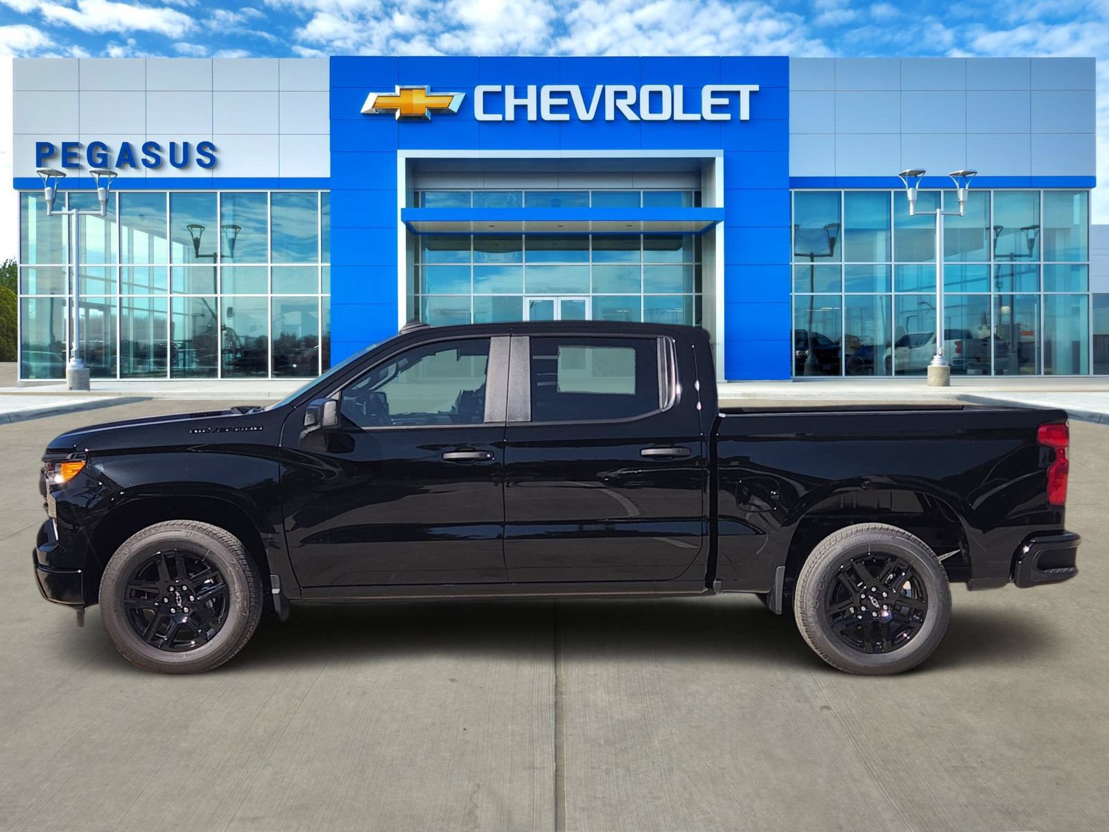 New 2026 Chevrolet Silverado 1500 Custom w/ LPO, Dark Essentials Package RWD video 3