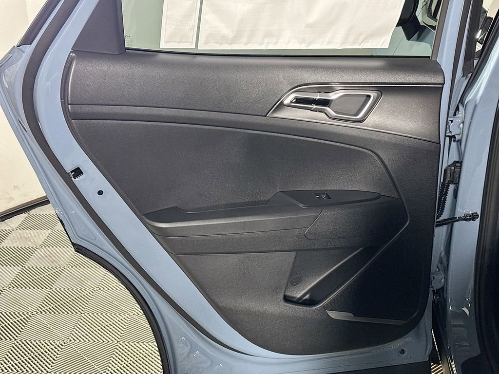 New 2026 Kia Sportage S image 18