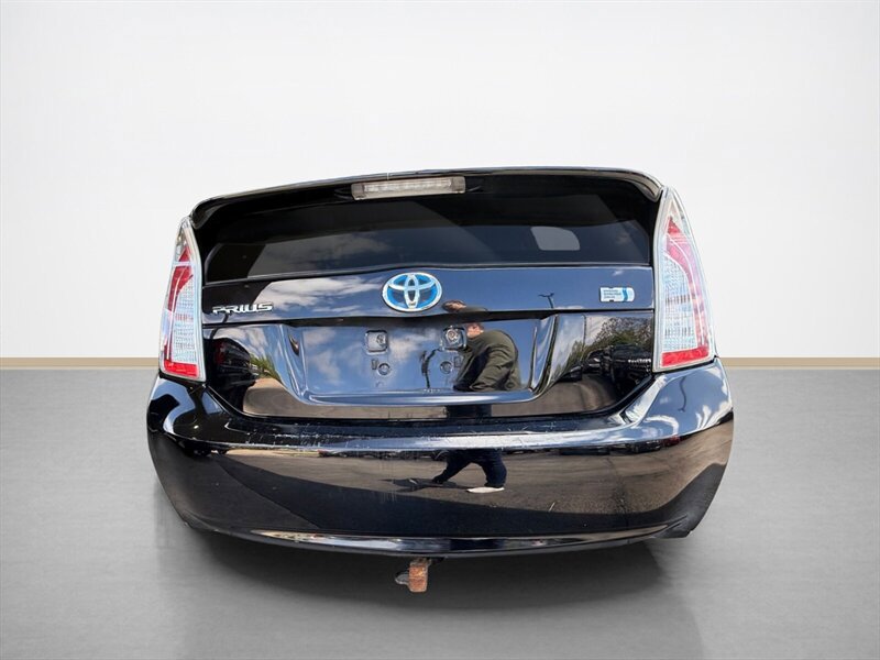 Used 2014 Toyota Prius Two FWD image 5