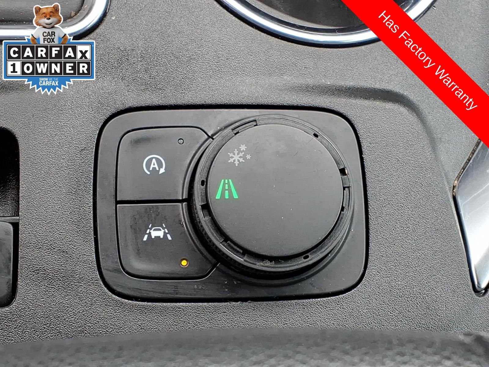 Used 2023 Chevrolet Traverse LT FWD image 25