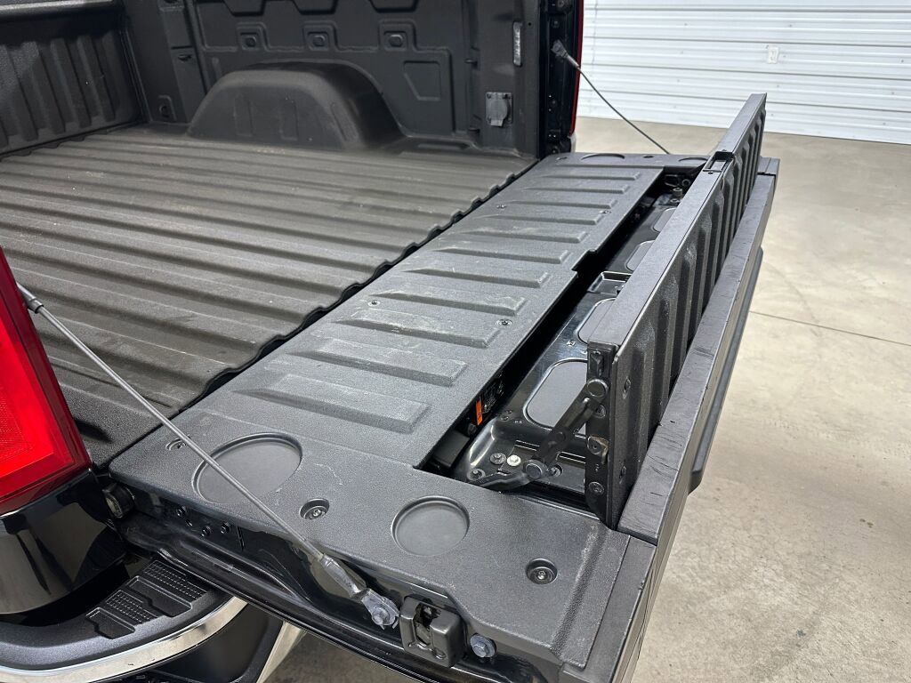 Certified 2022 Chevrolet Silverado 1500 LTZ image 26