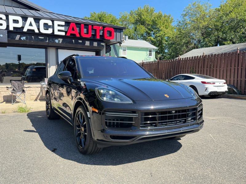 Used 2019 Porsche Cayenne Turbo AWD/4WD image 4