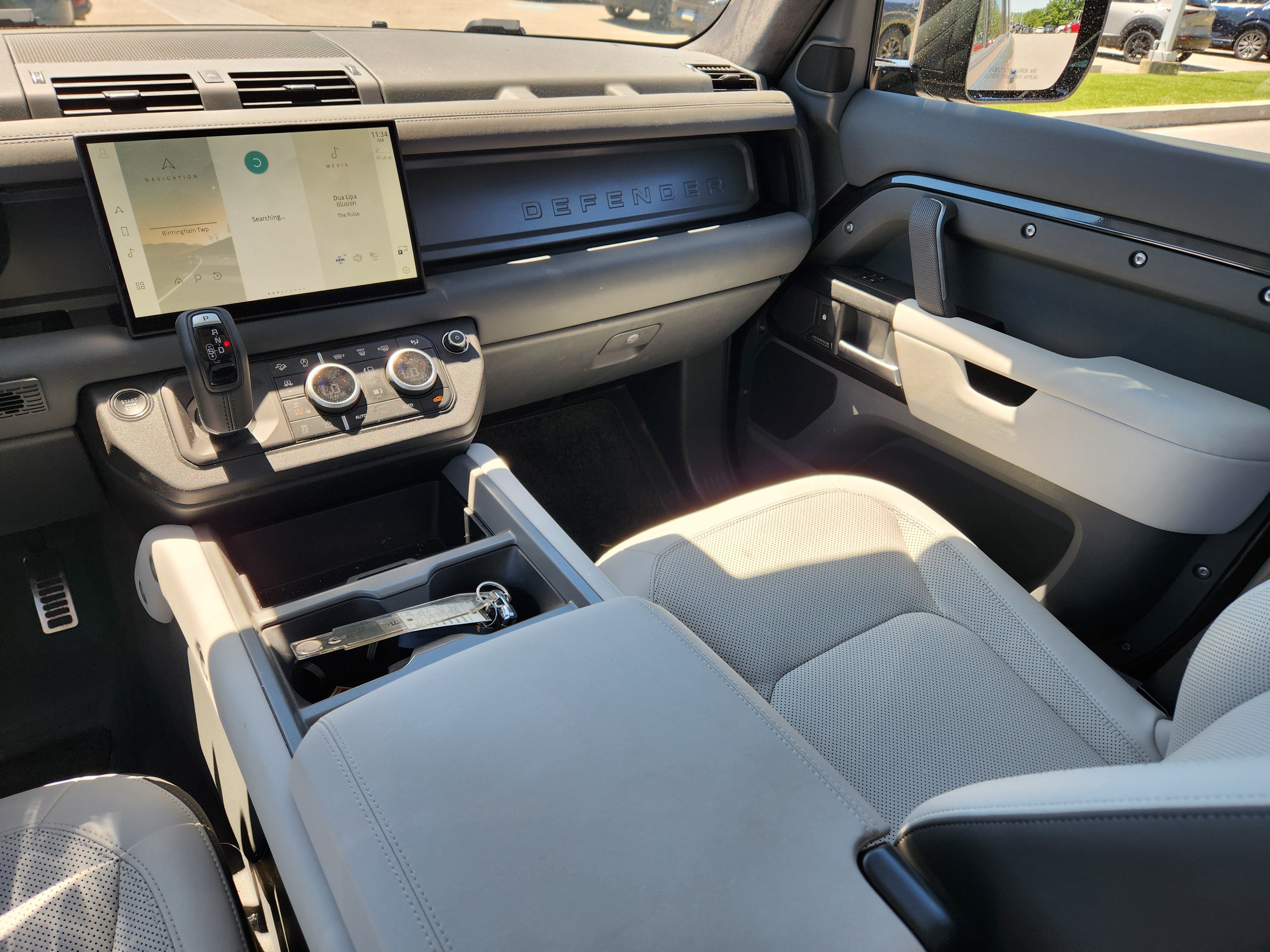 Certified 2025 Land Rover Defender 130 V8 AWD/4WD image 14