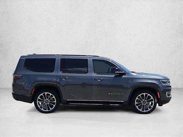 Used 2023 Jeep Wagoneer Series II w/ Premium Group I RWD image 4