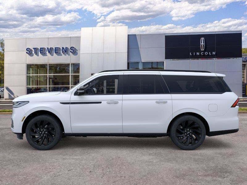 New 2026 Lincoln Navigator L Reserve w/ Jet Appearance Package AWD/4WD image 4