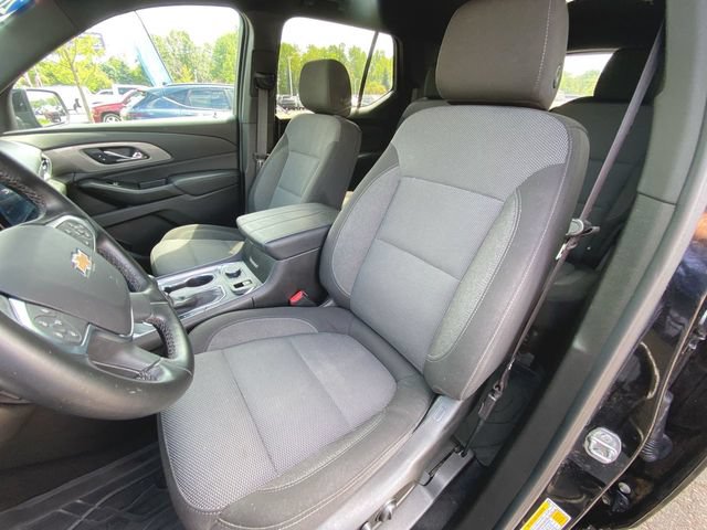 Used 2023 Chevrolet Traverse LT FWD image 18