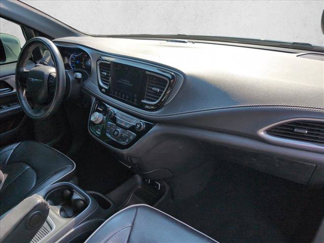 Used 2020 Chrysler Pacifica Limited w/ S Appearance Package FWD image 24
