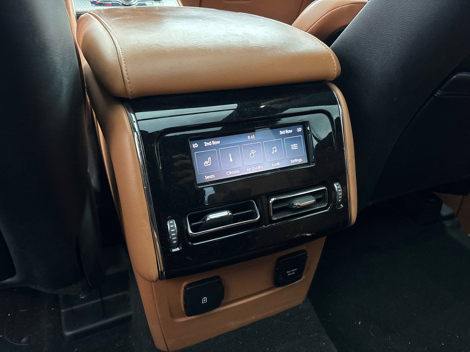 Used 2023 Lincoln Aviator Black Label w/ Class IV Trailer Tow Package image 34