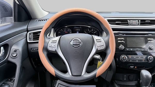 Used 2016 Nissan Rogue S FWD image 17