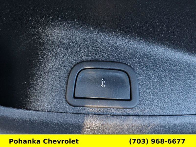Used 2024 Chevrolet Traverse RS image 28