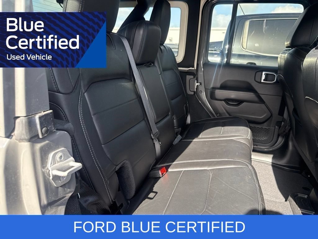 Used 2022 Jeep Wrangler Unlimited Sahara AWD/4WD image 6