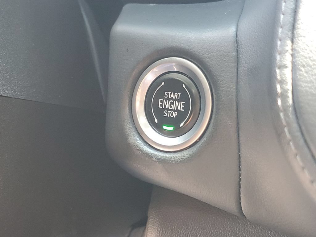 Used 2023 Chevrolet Suburban LT RWD image 17