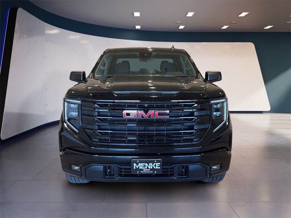 Used 2022 GMC Sierra 1500 Elevation image 2
