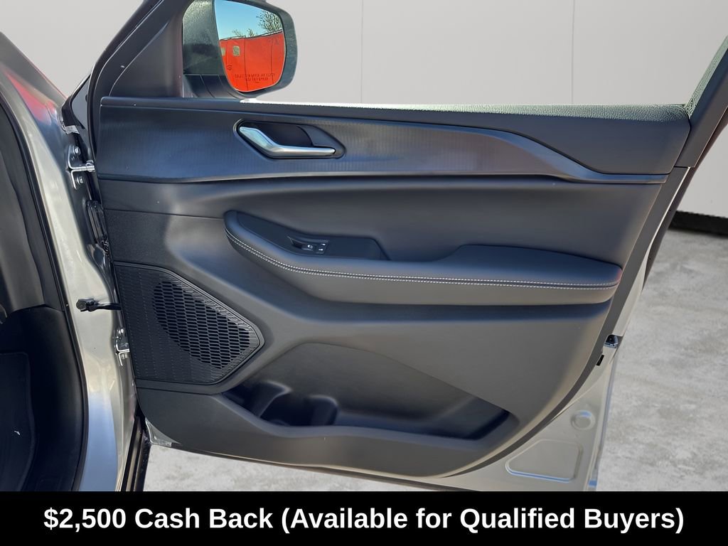 New 2026 Jeep Grand Cherokee Laredo RWD image 15