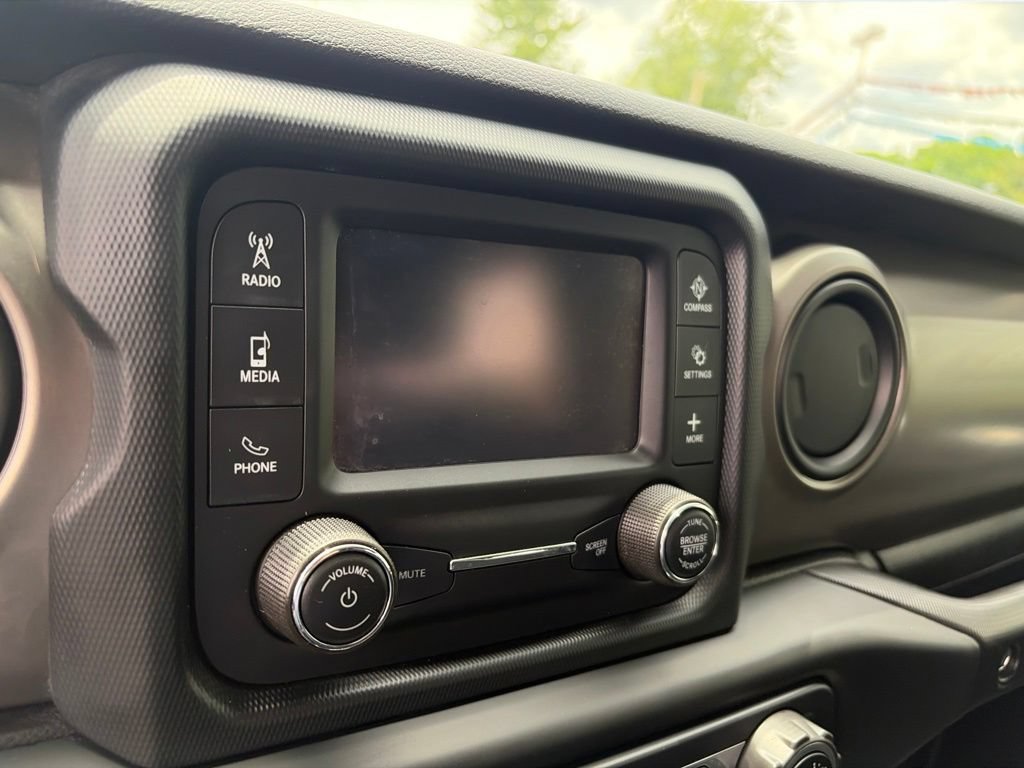 Certified 2018 Jeep Wrangler Sport AWD/4WD image 26