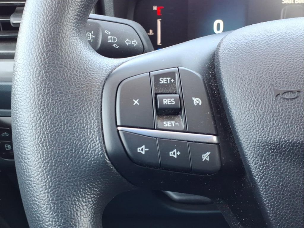 Used 2025 Ford Maverick XL image 24