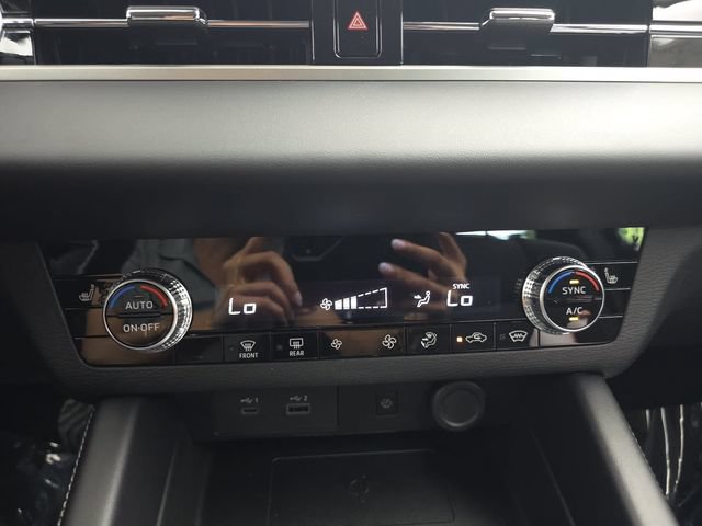 New 2026 Nissan Rogue SL AWD/4WD image 21