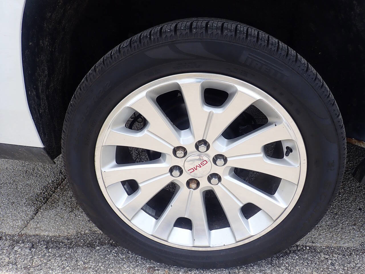 Used 2017 GMC Yukon XL Denali w/ Open Road Package image 40