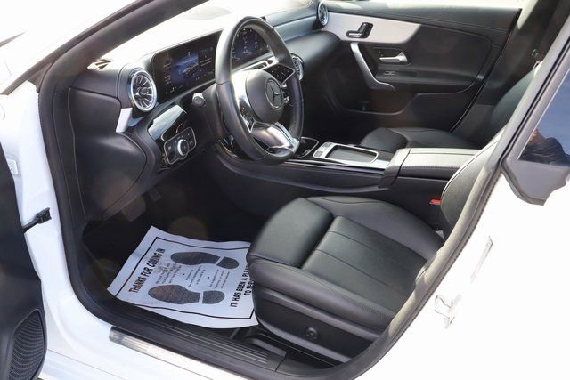 Used 2025 Mercedes-Benz CLA 250 4MATIC image 10