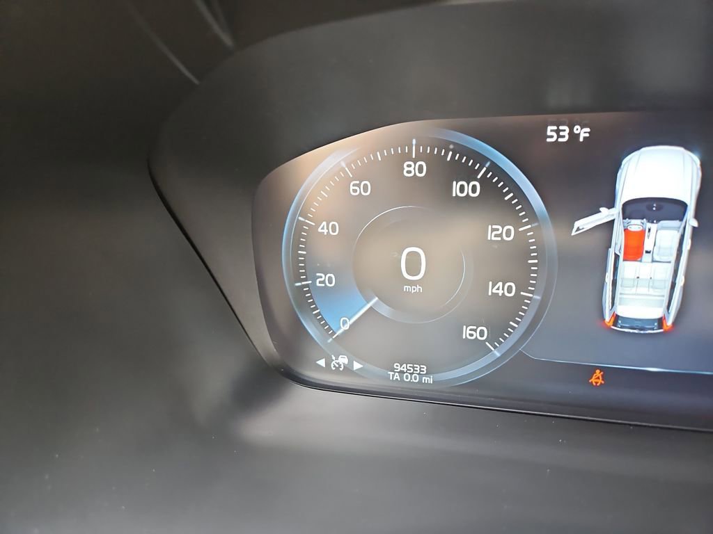 Used 2018 Volvo V90 T6 Cross Country w/ Convenience Package image 15