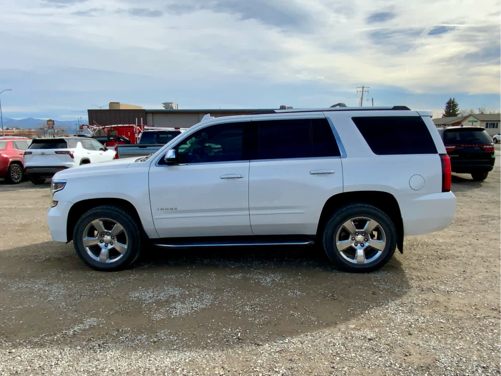 Used 2020 Chevrolet Tahoe Premier AWD/4WD image 3