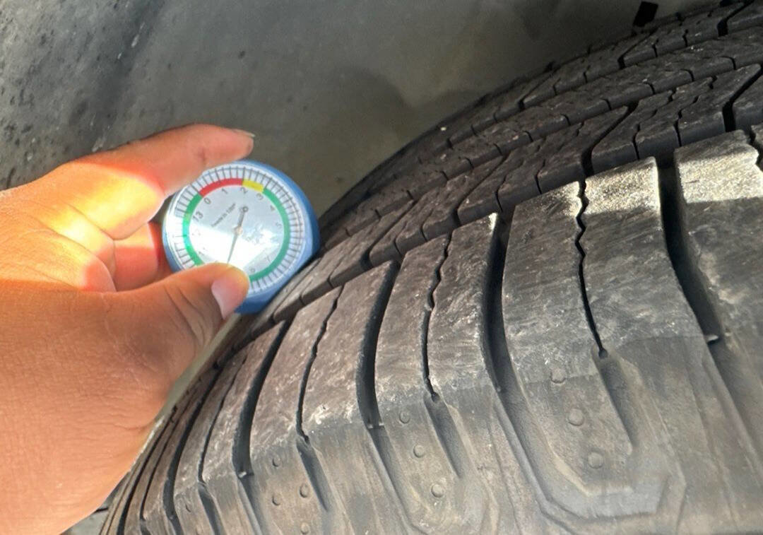 Used 2015 Ford Explorer XLT w/ Equipment Group 202B image 35