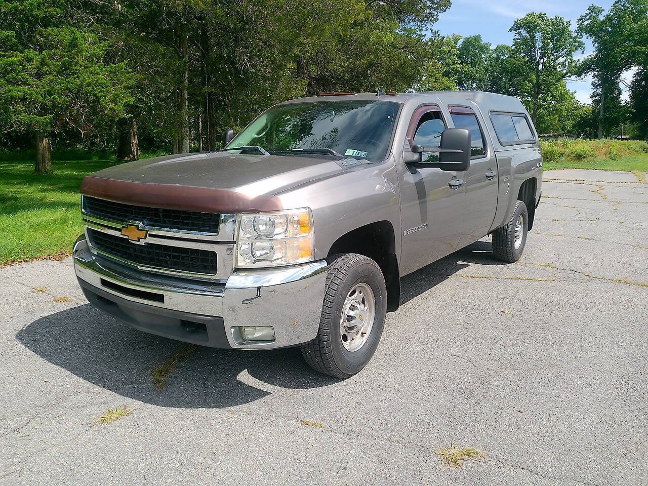 Used 2007 Chevrolet Silverado 2500 LT w/ 1LT Convenience Package AWD/4WD image 2