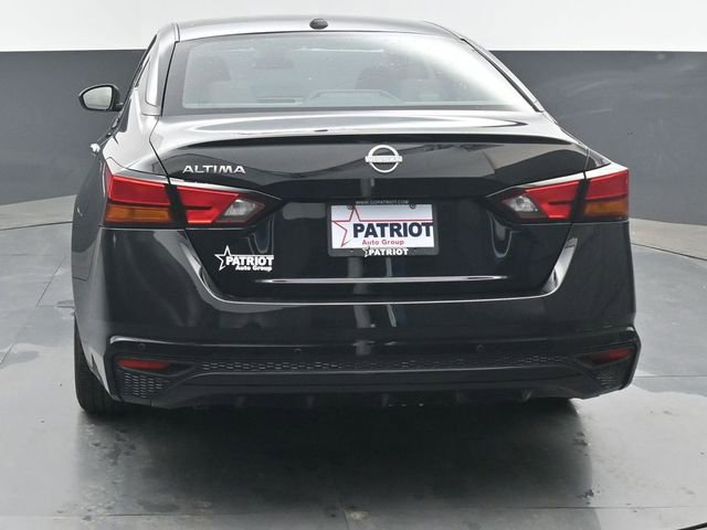 Used 2025 Nissan Altima 2.5 SV image 4