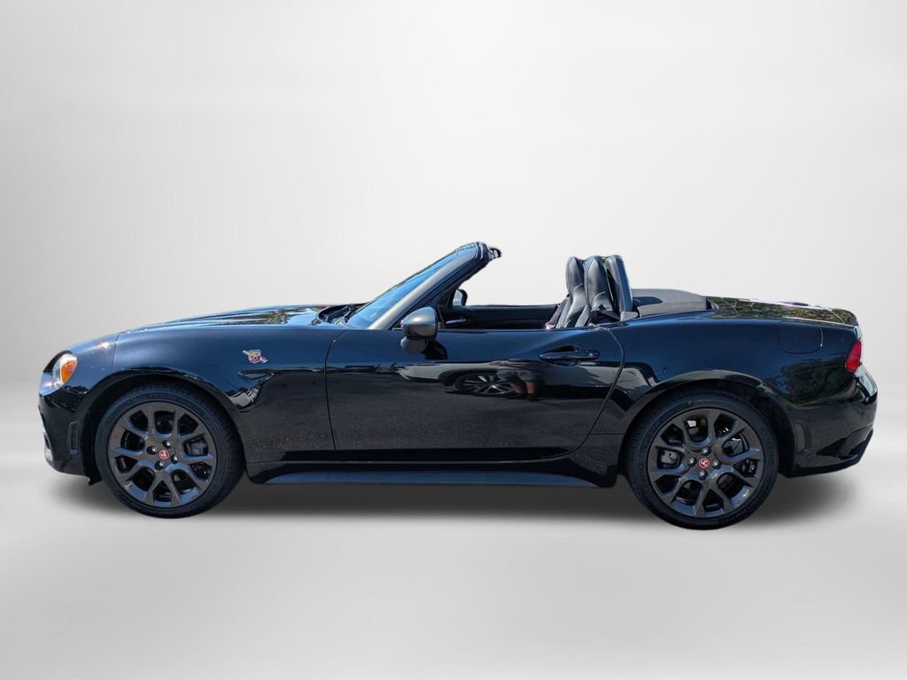 Used 2017 FIAT 124 Spider Abarth RWD image 7
