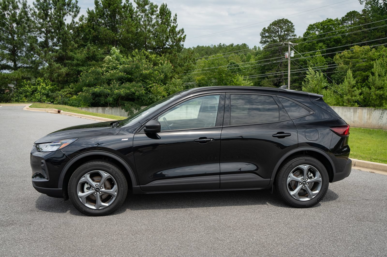 Used 2025 Ford Escape ST-Line AWD/4WD image 5