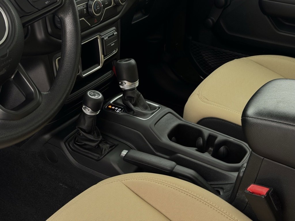 Used 2021 Jeep Wrangler Sport image 26