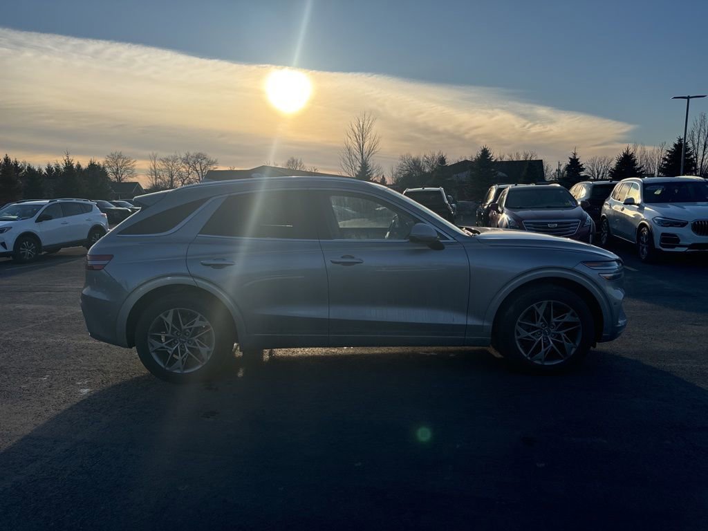 Used 2022 Genesis GV70 2.5T w/ Advanced Package image 6