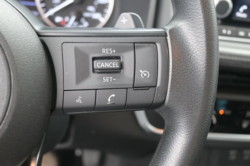 Used 2024 Nissan Rogue S FWD image 36
