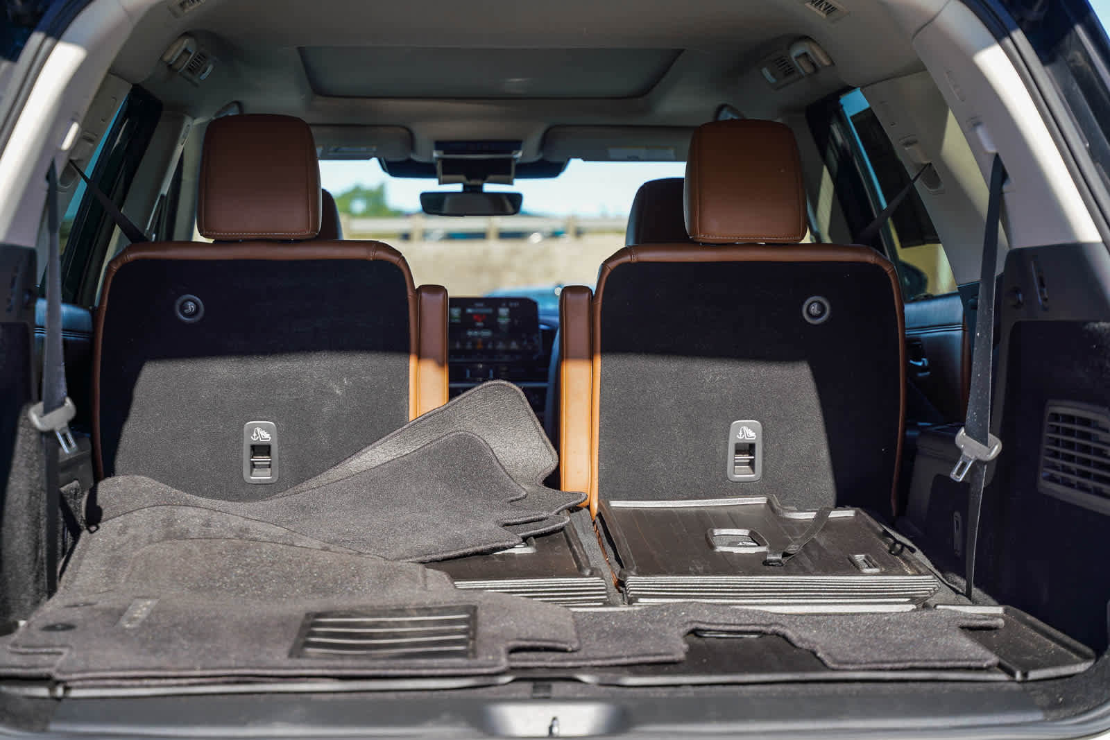 Used 2023 Nissan Pathfinder Platinum image 26