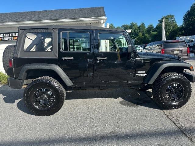 Used 2017 Jeep Wrangler Unlimited Sport w/ Connectivity Group image 6