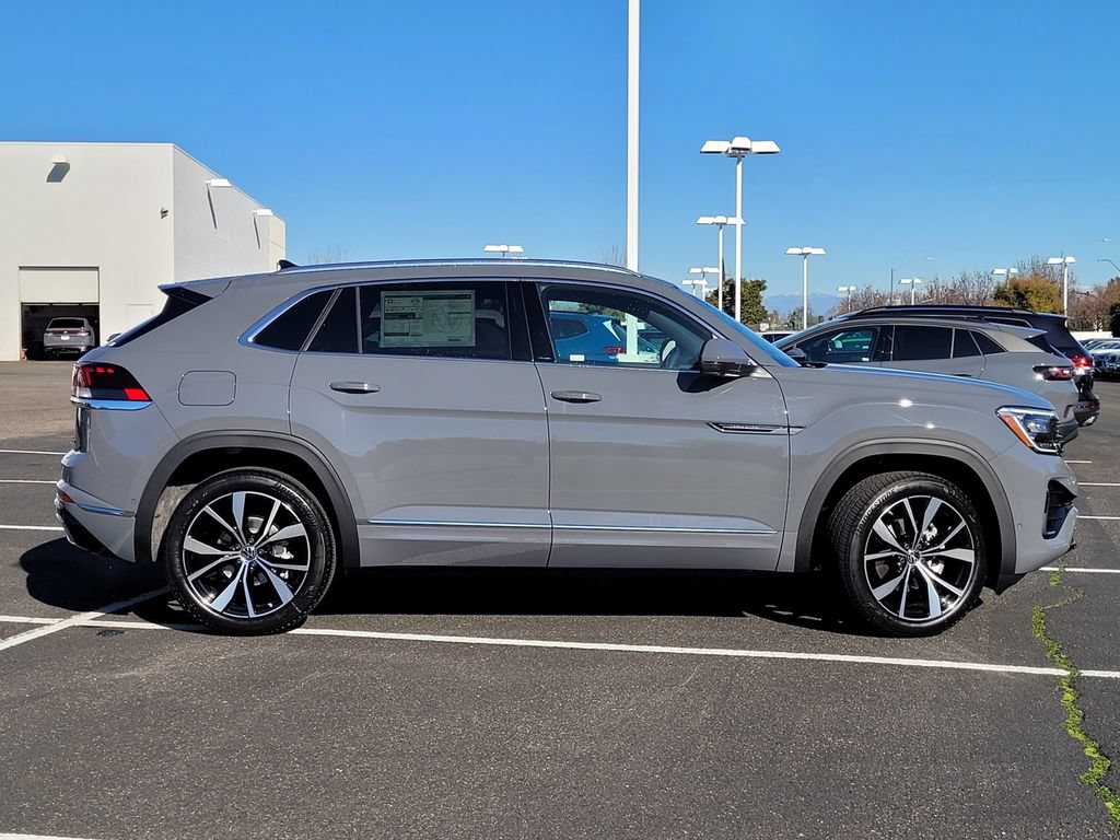 New 2026 Volkswagen Atlas Cross Sport SEL Premium R-Line AWD/4WD image 4