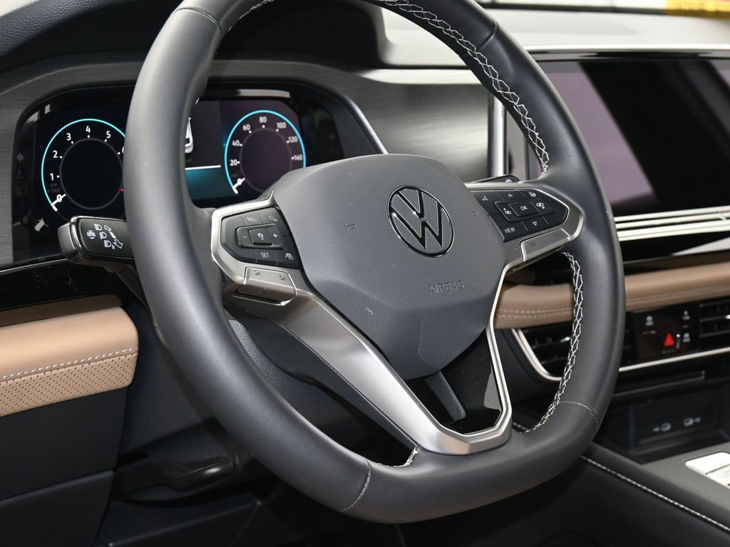 Used 2024 Volkswagen Atlas Cross Sport SE image 13