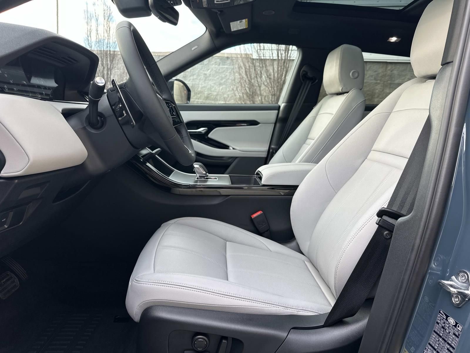 New 2026 Land Rover Range Rover Evoque S AWD/4WD image 12
