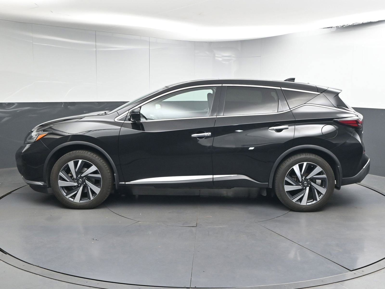 Used 2022 Nissan Murano SL w/ SL Moonroof Package image 4